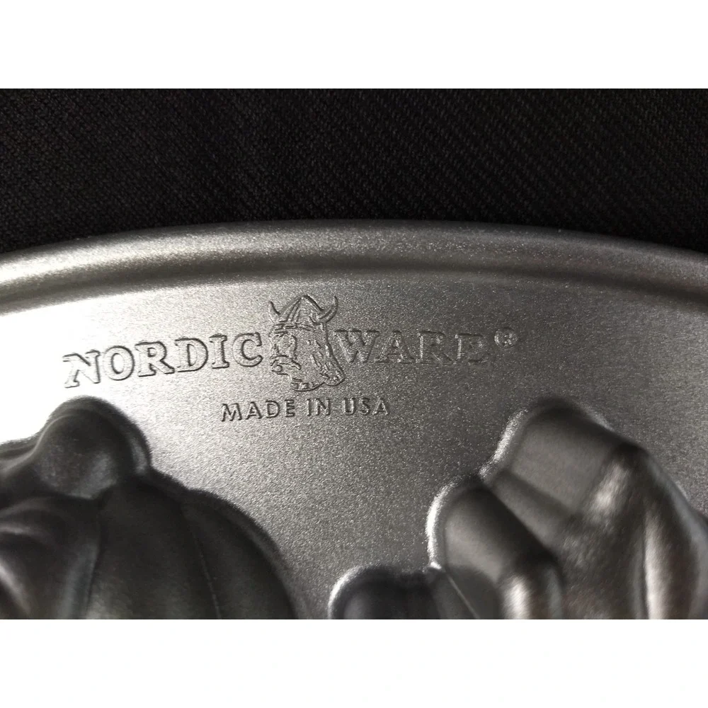Nordic Ware Autumn Cakelet Baking Pan Pumpkin Turkey Leaf Acorn Non Stick NEW